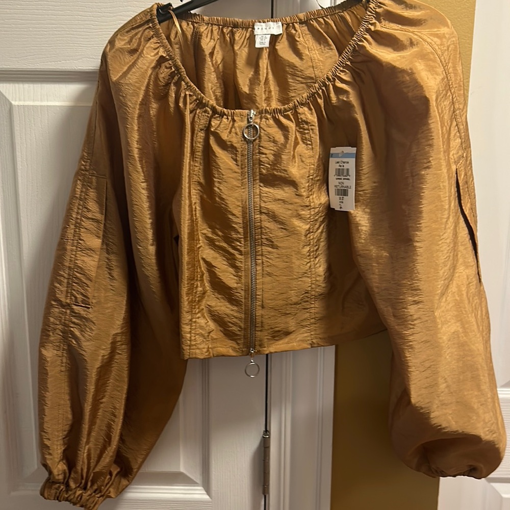 Top shop cropped shoulderless shirt